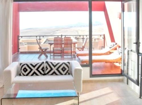 Ofertas en House with 3 bedrooms in Antigua with wonderful sea view furnished terrace and WiFi 3 km from the beach (Casa o chalet), Costa de Antigua (España)