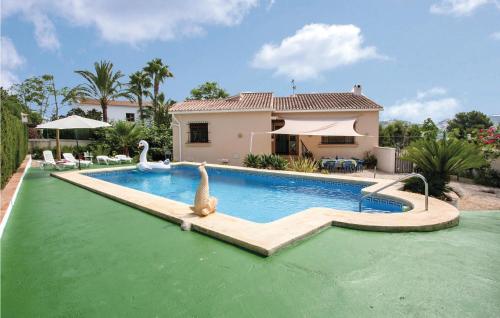 Ofertas en Nice home in Urb. La Sabatera w/ Outdoor swimming pool, Outdoor swimming pool and 4 Bedrooms (Casa o chalet), Moraira (España)