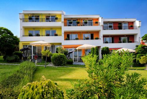 Ofertas en StayInn Rainbow Houses Beachfront by Asteri Hotels (Hotel), Sunny Beach (Bulgaria)
