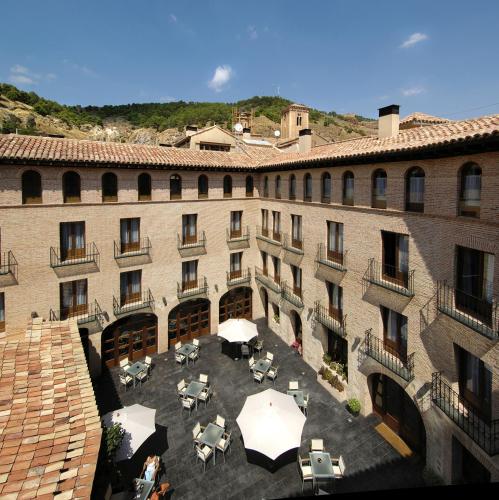 Ofertas en Hotel Cienbalcones (Hotel), Daroca (España)