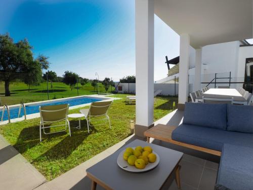 Ofertas en 2301 - Luxury villa with private pool (Villa), Estepona (España)