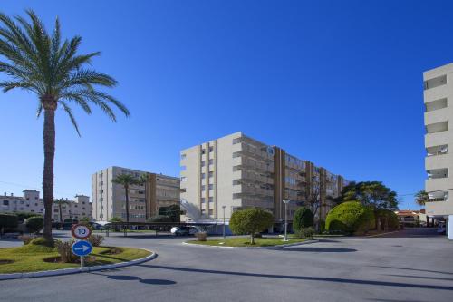Ofertas en Apartamento Urbatenis II (Apartamento), Jávea (España)