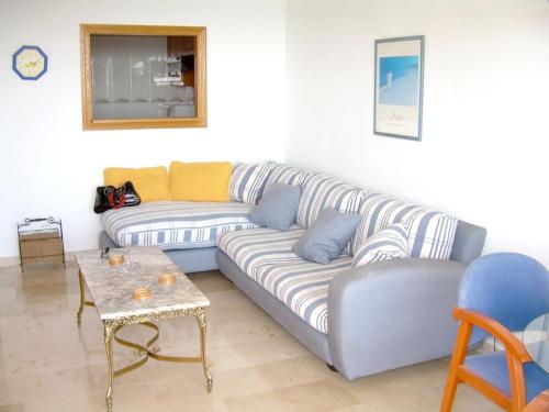 Ofertas en Apartment with one bedroom in La Vila Joiosa with wonderful sea view shared pool enclosed garden 80 km from the beach (Apartamento), Cala de Finestrat (España)