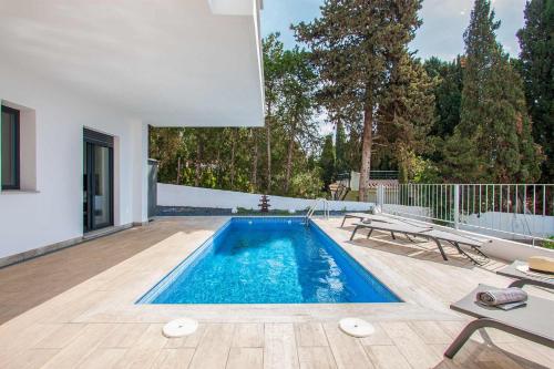 Ofertas en Capistrano Garden, piscina privada y vistas al mar (Casa o chalet), Nerja (España)