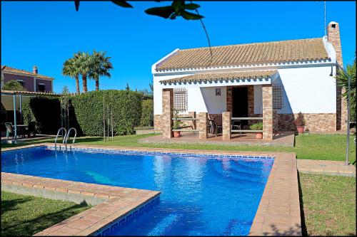 Ofertas en Casa en Roche Viejo con piscina privada (Casa o chalet), Conil de la Frontera (España)