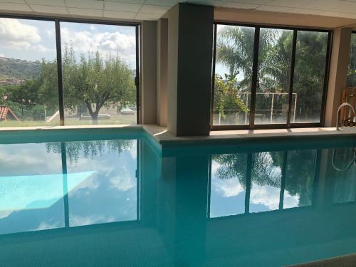 Ofertas en Discover Barcelona,House with indoor heated pool (Casa o chalet), Sant Just Desvern (España)
