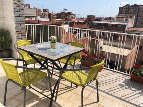 Ofertas en el Amazing Badalona Apartment With Terrace (Apartamento) (España)