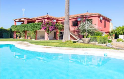 Ofertas en el Amazing home in Morón de la Frontera w/ WiFi, Outdoor swimming pool and 5 Bedrooms (Casa o chalet) (España)