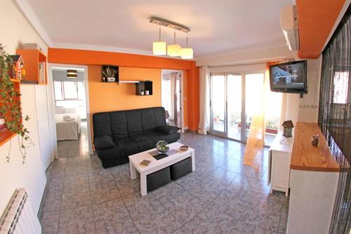 Ofertas en el Apartment with 3 bedrooms in Villena with wonderful city view balcony and WiFi 65 km from the beach (Apartamento) (España)