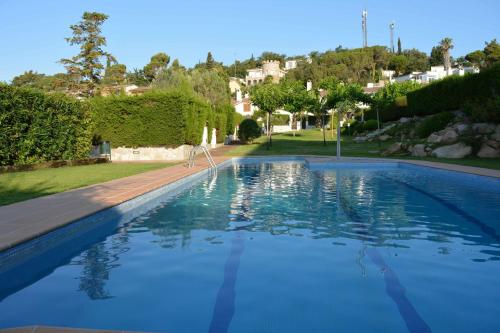 Ofertas en el Casas Blanca 19 con piscina en playa Santa María de Llorell Tossa de Mar (Casa o chalet) (España)