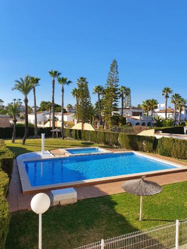 Ofertas en el -- FRONT LINE -- Apartments in Playa Flamenca (Apartahotel) (España)