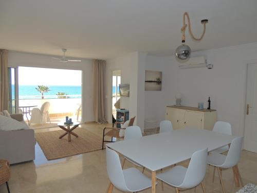Ofertas en el Marbella Playa Real Beach & Golf - frontal sea view (Apartamento) (España)