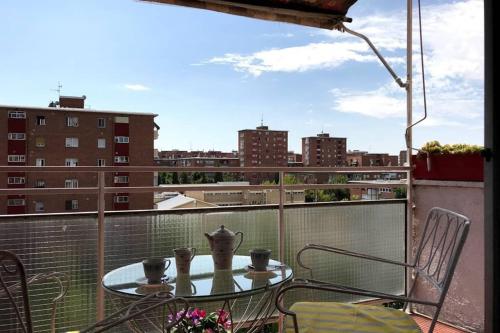 Ofertas en el Piso grande 100 m2 en Moratalaz, Madrid, 2 baños! (Apartamento) (España)