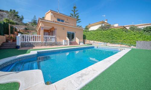 Ofertas en el R103 Villa con piscina in Segur de Calafell (Villa) (España)