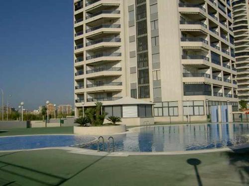 Ofertas en Espacioi 17 primera linea con piscina (Apartamento), Alicante (España)