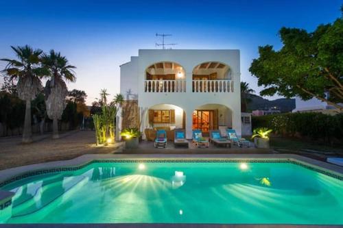 Ofertas en House with 4 bedrooms in Illes Balears with private pool enclosed garden and WiFi (Casa o chalet), Sant Jordi (España)