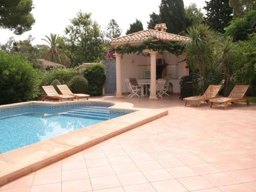 Ofertas en Luxurious Villa with Private Pool in Les Rotes (Villa), Denia (España)