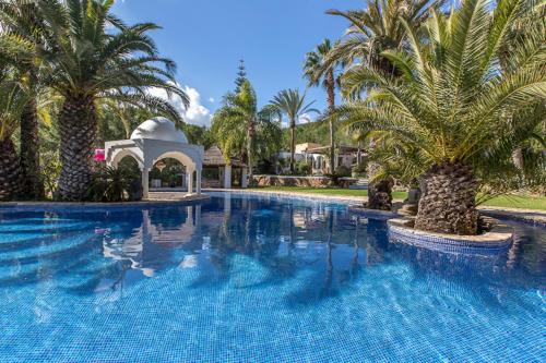 Ofertas en Luxury Villa with Panoramic Sea View, Ibiza Villa 1005 (Villa), Santa Eulària des Riu (España)