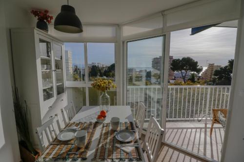 Ofertas en New, Sunny, Near The Beach With Sea Views (Apartamento), Benalmádena (España)