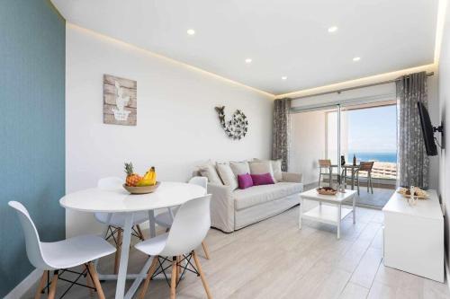 Ofertas en Ocean Garden Suite 1004 con vistas al mar (Apartamento), Adeje (España)