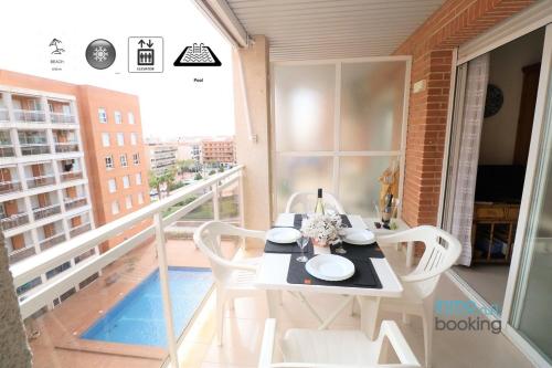Ofertas en Olimar, climatizado y con piscina InmoBoking (Apartamento), Cambrils (España)