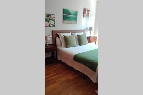 Ofertas en Piso con garaje en la entrada del camino portugués (Apartamento), Santiago de Compostela (España)