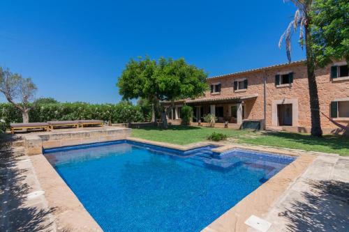 Ofertas en Preciosa casa con piscina a 1 Km de Santa Maria del cami (Villa), Santa Maria del Camí (España)