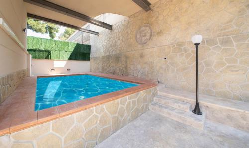 Ofertas en R109 Casa adosada con piscina (Casa o chalet), Calafell (España)
