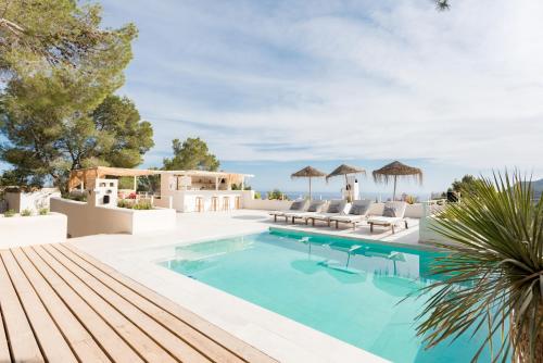 Ofertas en Rent this Luxury Villa with Breathtaking Views, Ibiza Villa 1056 (Villa), Sant Josep de sa Talaia (España)