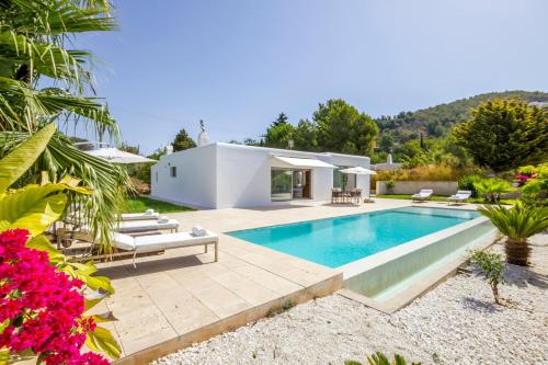 Ofertas en Rent Your Luxury 2 Bedroom Villa, Ibiza Villa 1028 (Villa), Nuestra Señora de Jesús (España)