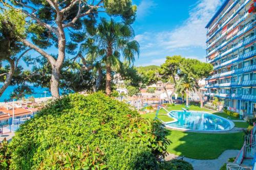 Ofertas en Rodalera Apartment Beach Sea views with pool (Apartamento), Canet de Mar (España)