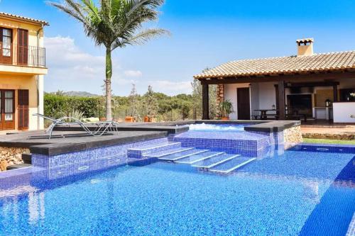 Ofertas en s'Horta Villa Sleeps 8 Pool Air Con WiFi (Villa), S'Horta (España)