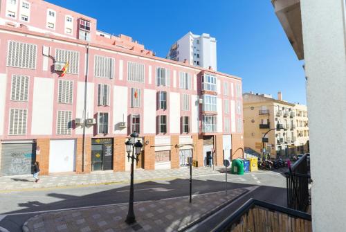 Ofertas en Studio in Malaga with wonderful city view balcony and WiFi 1 km from the beach (Apartamento), Málaga (España)