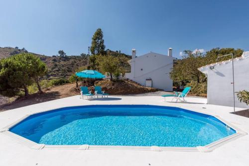 Ofertas en Villa with 3 bedrooms in Competa with wonderful sea view private pool furnished terrace 15 km from the beach (Villa), Cómpeta (España)