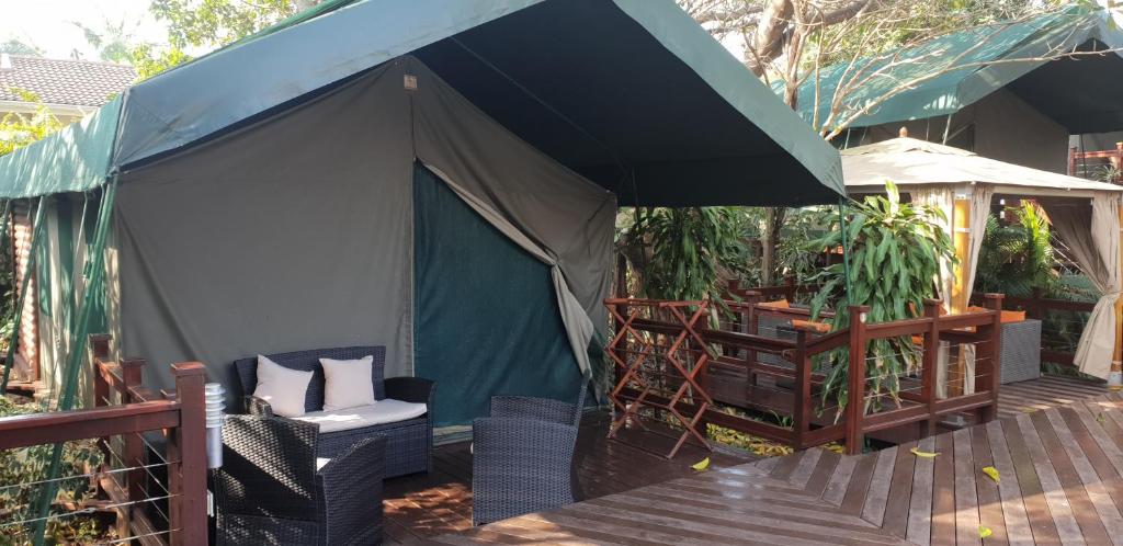 Tented camp Luxury Tented Village @ Urban Glamping