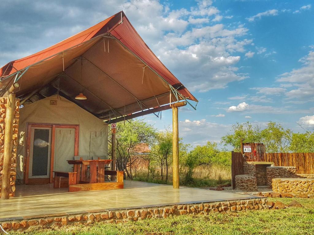 Tented camp OuKlip Game Lodge