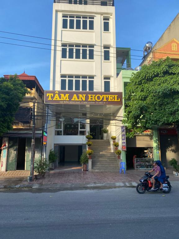 Hotel Khách sạn Tâm An - Ninh Bình