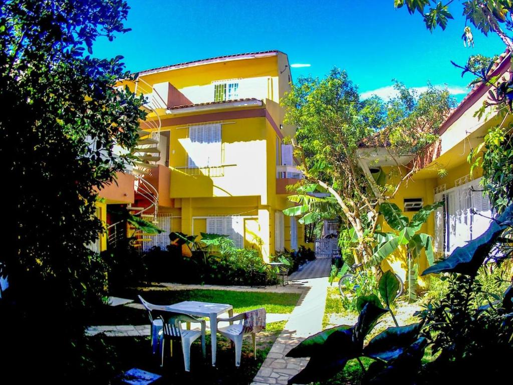 Apartamentos Casas Amarelas