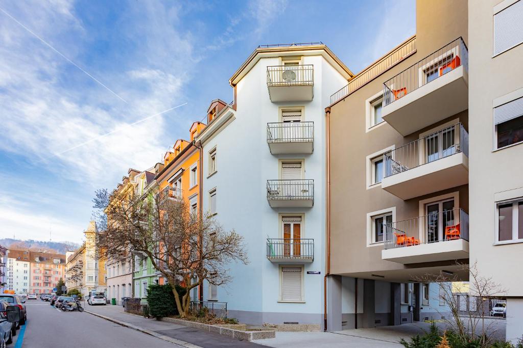 Apartamentos Swiss Star Zurich Sihlfeld - contactless self check-in