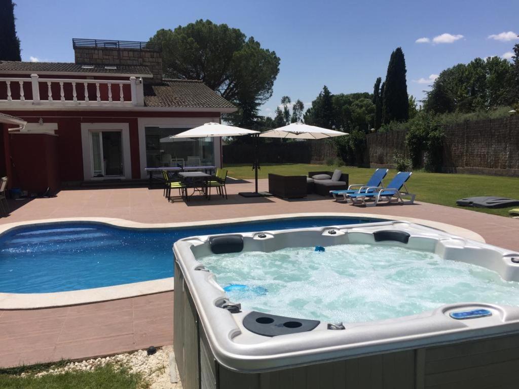 Hostal o pensión Casa de sol, piscina y jacuzzi en Comunidad de Madrid