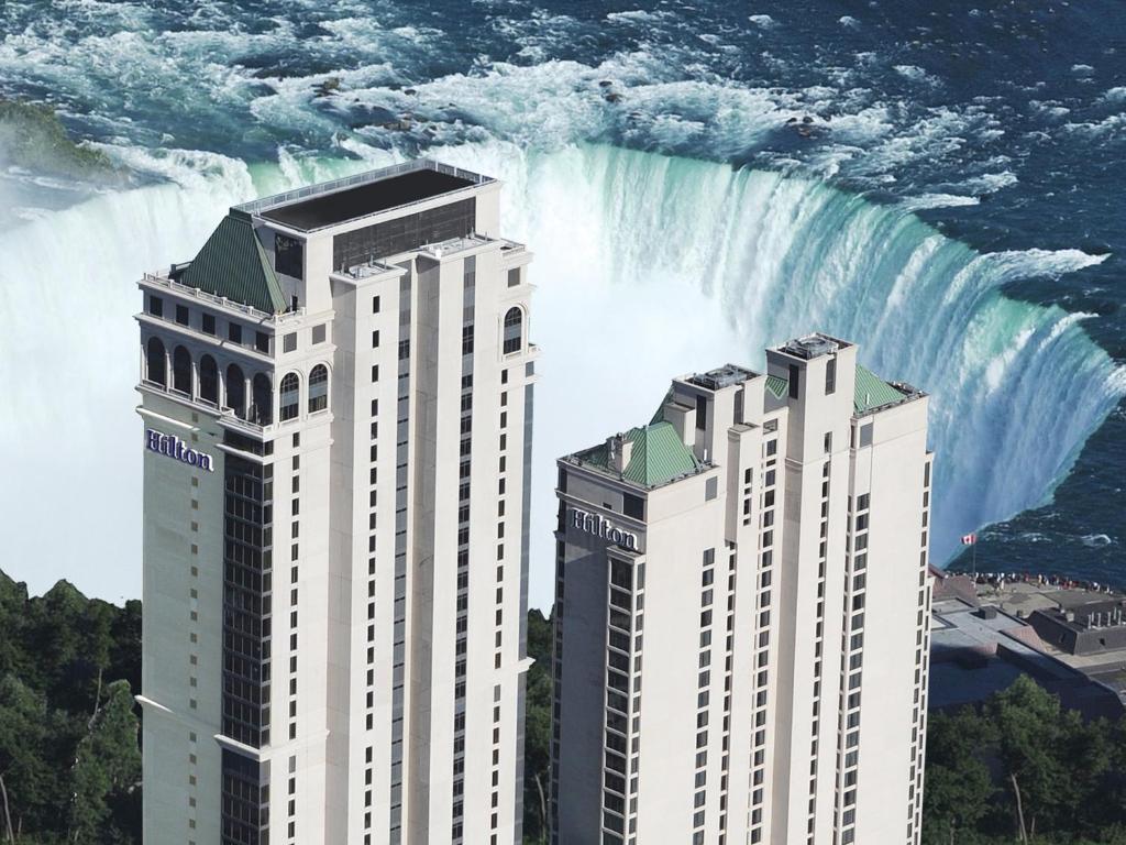 Hotel Hilton Niagara Falls/ Fallsview Hotel and Suites