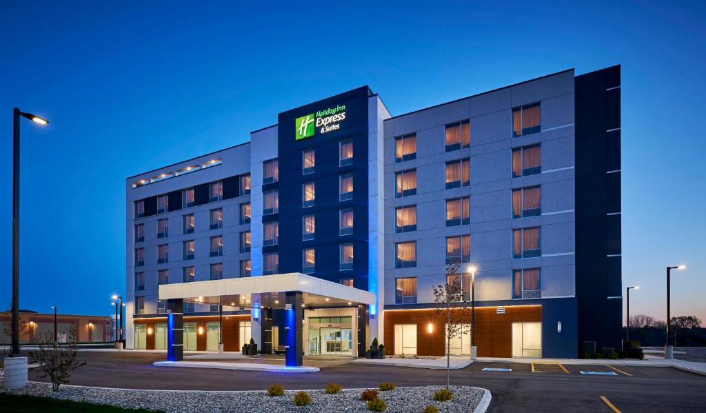 Hotel Holiday Inn Express & Suites Windsor East - Lakeshore, an IHG Hotel
