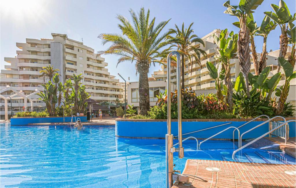 Apartamento Awesome apartment in Benalmádena Costa with Indoor swimming pool, WiFi and Outdoor swimming pool