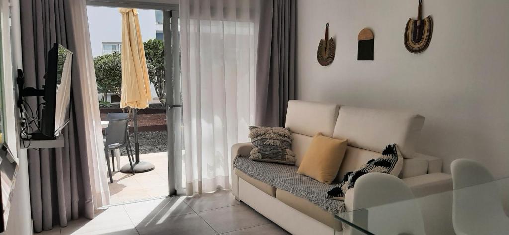 Apartamento Stunning and sunny garden apartment in Corralejo