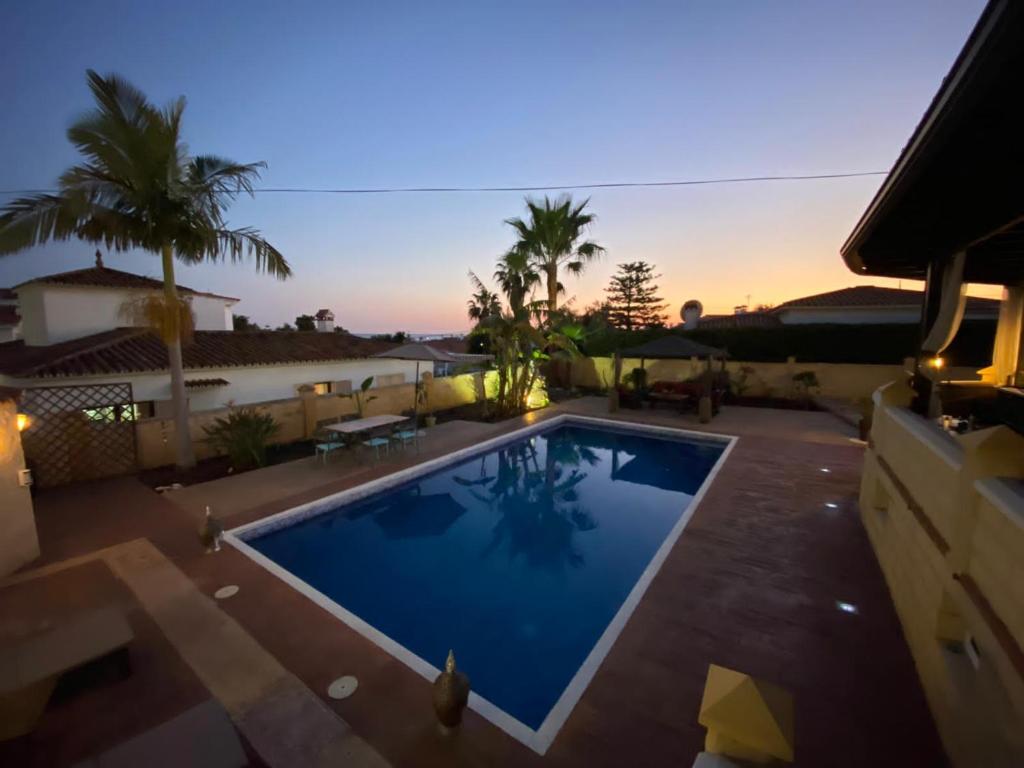 Casa o chalet Bluehouse con piscina privada 300m de la playa