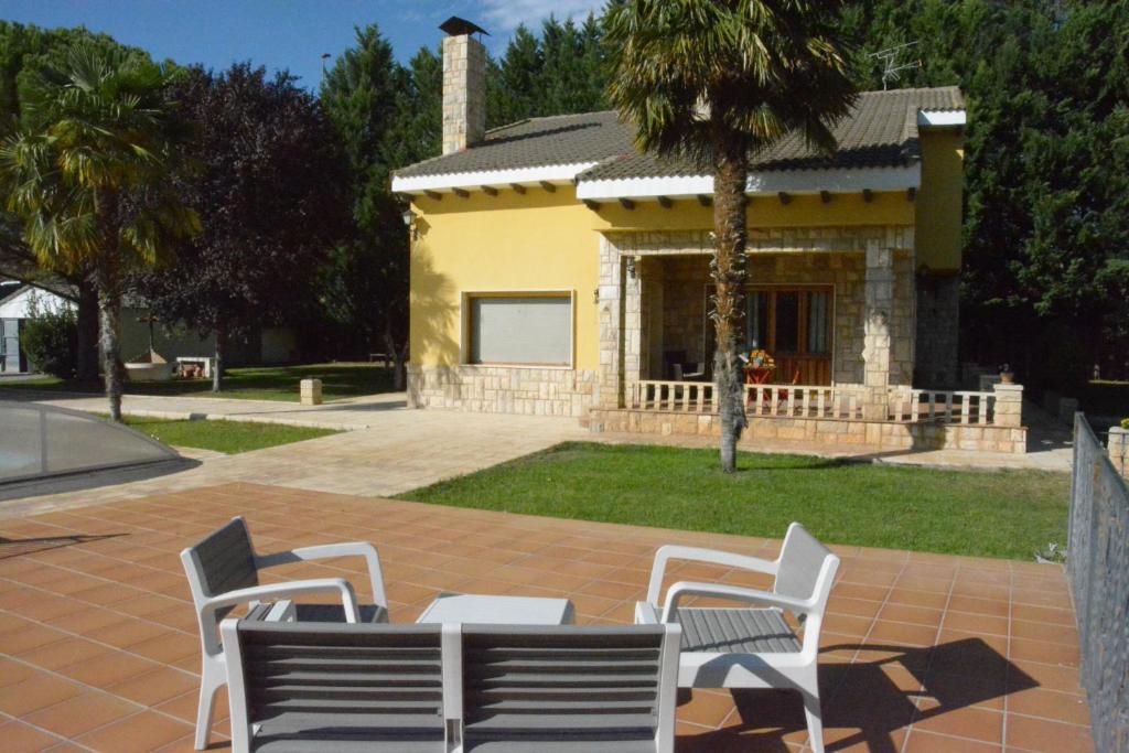 Casa o chalet Casa Martín, una casa con jardín al lado de Teruel