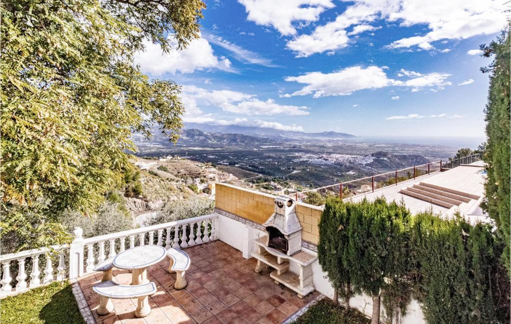 Casa o chalet Stunning home in Granada with Outdoor swimming pool, WiFi and 5 Bedrooms
