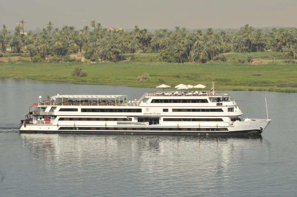 Crucero M/Y Alexander The Great Nile Cruise - 4 Nights Every Monday From Luxor - 3 Nights Every Friday from Aswan