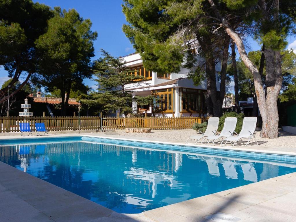 Villa A estrenar gran casa y piscina torrente