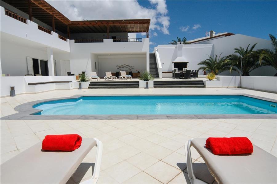 Villa Casa Puerto Calero Grande - A wonderful 6 bedroom villa - Short stroll from the Marina